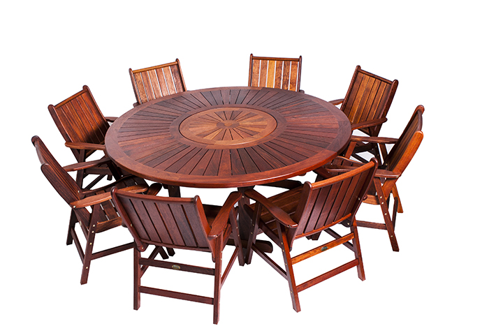 kwila table and chairs